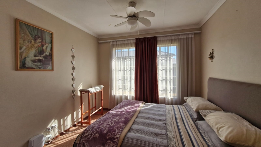 3 Bedroom Property for Sale in Potchefstroom South North West